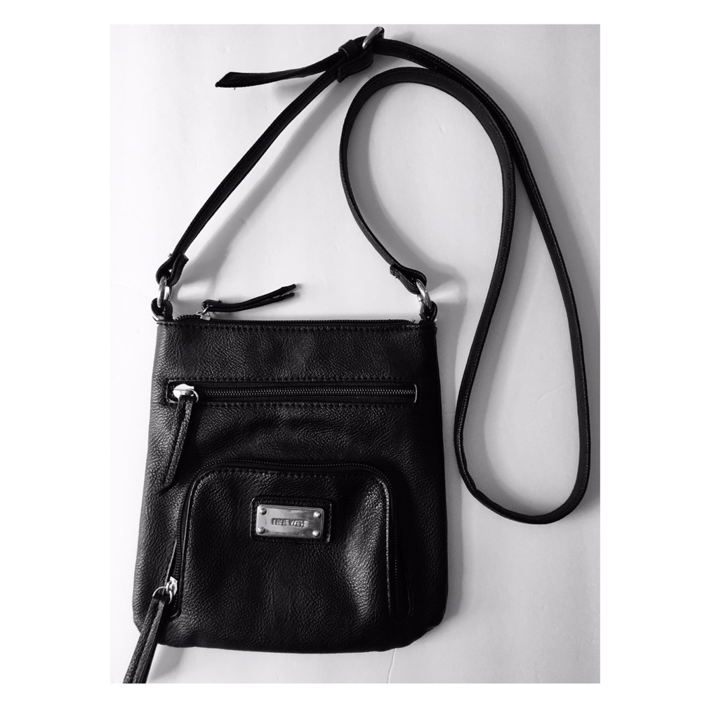 🔴 CLEARANCE 🔴 BLACK NINE WEST CROSSOVER BAG